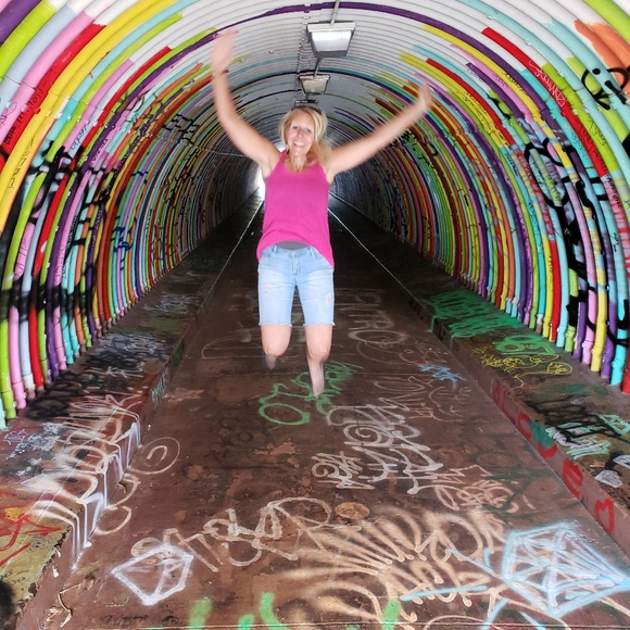 Meet your Posher, Megs - Picture 3 of 7